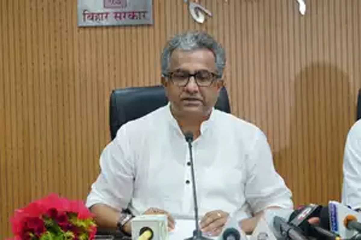 पर्यटकों को अतिथि देवो भवः की सार्थकता का अनुभव कराएंगे : नीतीश मिश्रा पर्यटकों को अतिथि देवो भवः की सार्थकता का अनुभव कराएंगे : नीतीश मिश्रा